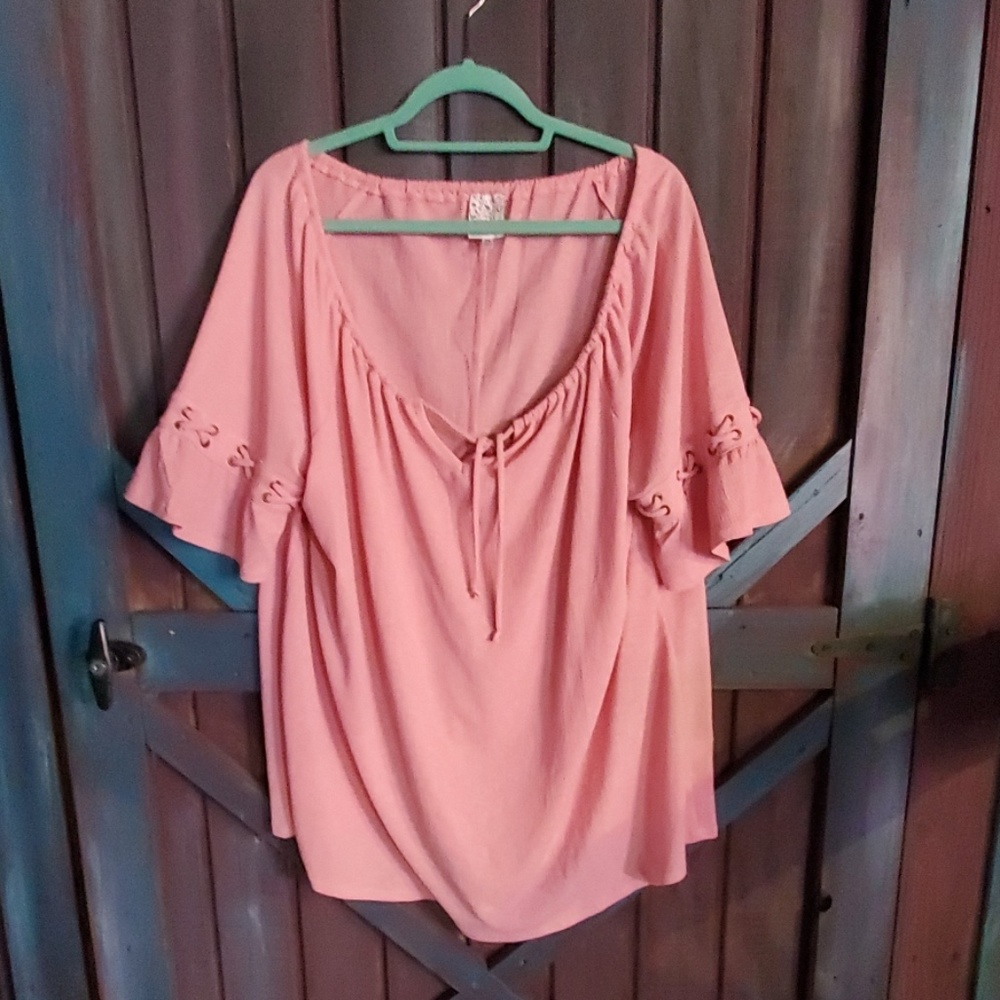 Dusty Rose Top. Lace semi bell sleeves.